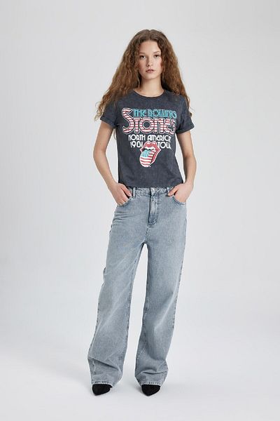 DeFacto Tricou cu mânecă scurtă cu gât roșu Rolling Stones Regular Fit C4527ax24sm