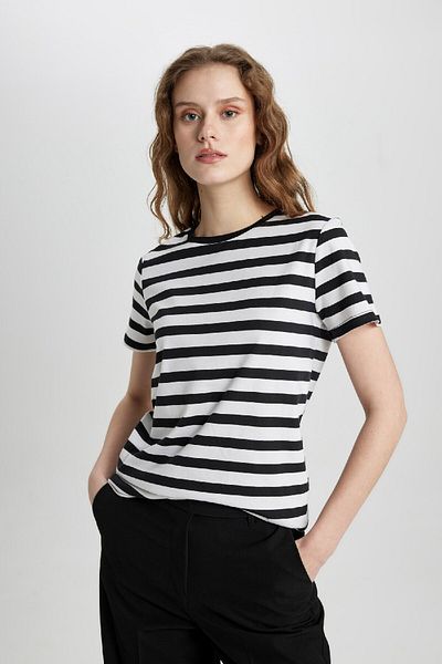 DeFacto Regular Fit Crew Neck Striped Short Sleeve T-Shirt C2612Ax24Sp