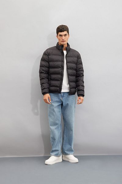 DeFacto Παλτό Stand Collar Puffer - Τσέπη με φερμουάρ, Διπλή τσέπη, Εποχιακό, Ελαφρύ C4856ax24wn