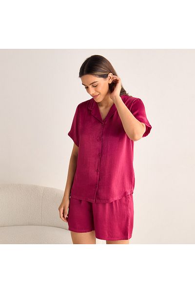 FAV Velvet Satin Textured Shorts Set