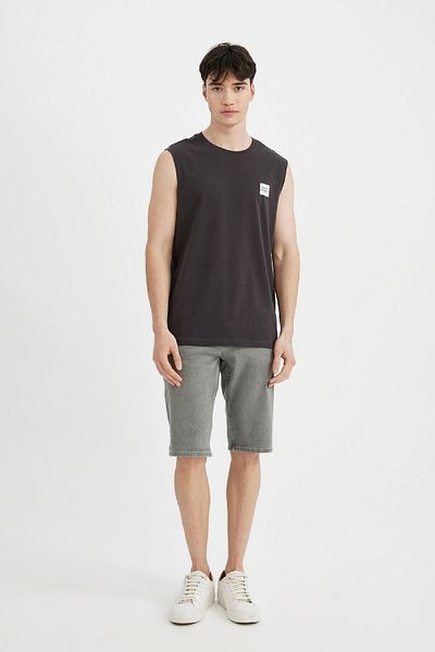 DeFacto Bedrucktes Athlete-Shirt mit Rundhalsausschnitt – Normale Passform C5044AX24HS