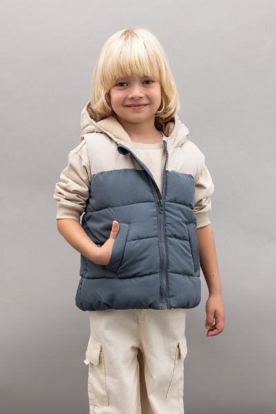 DeFacto Vestă pufă cu glugă, cu căptușeală cu fleece, cu model de culoare bloc, pentru bebeluși A2848a524au