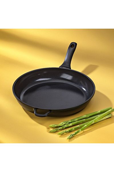 KELA Keck Lang Frying pan with ceramic surface 32 cm ATURA black