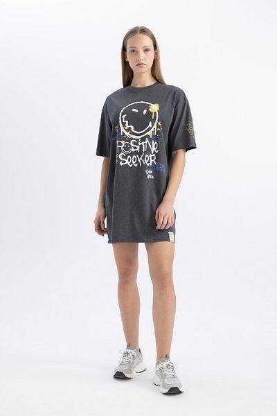 DeFacto Smileyworld Short Sleeve Mini T-Shirt Dress - Crew Neck C3489ax24sp