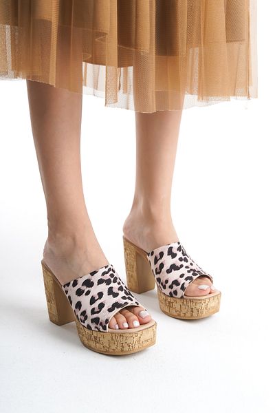 bolemo Γυναικείες παντόφλες με τακούνι Leopard Beige