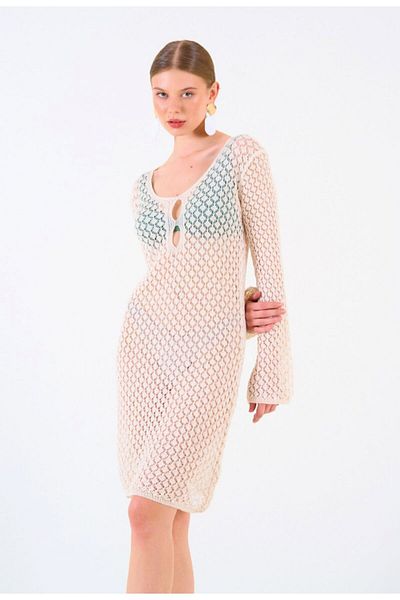 Serenay Atelier Γυναικείο πλεκτό φόρεμα παραλίας με διάτρητο λαιμό V με λεπτομέρεια στήθους