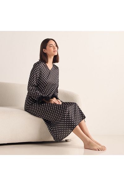 FAV All-over Print Sleepshirt With Long Sleeves And V-neck