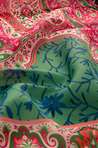 Bursa İpek Black Paisley Pattern Soft Shawl