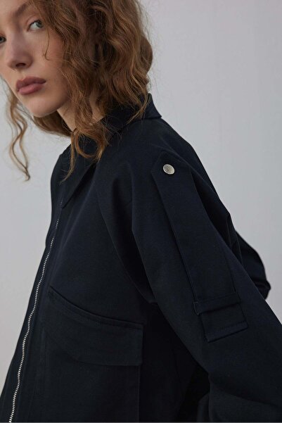 SENA GÜVEN Charlot Astarlı Kısa Trençkot Lacivert