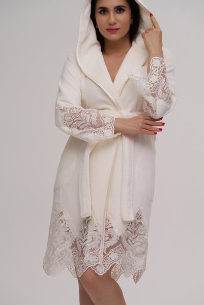 Nuşa Satin Piped Lace Bamboo Cotton Bathrobe