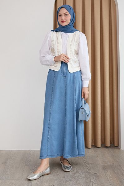 InStyle بدلة ثلاثية بيج مع سترة مطرزة وتنورة من الدنيم
