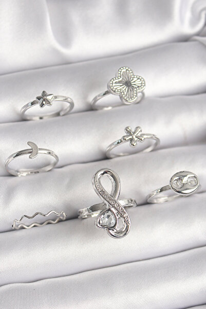 SeyCey.co مجموعة خواتم نسائية من النحاس الفضي اللون على شكل زهرة البرسيم إنفينيتي مع تفاصيل قلب من حجر الزركون