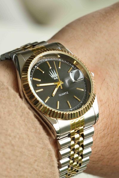 WATCHOFROYAL Grand Silver Gold Black Wristwatch