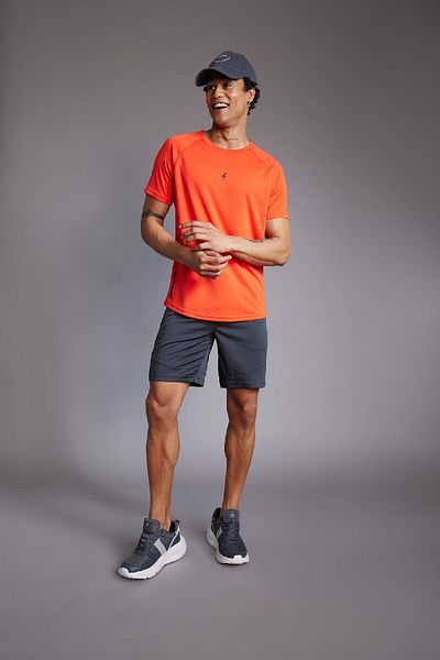 DeFacto Slim-Fit-Sportshorts mit schmaler Passform – kurzes Bein B4737ax24sp