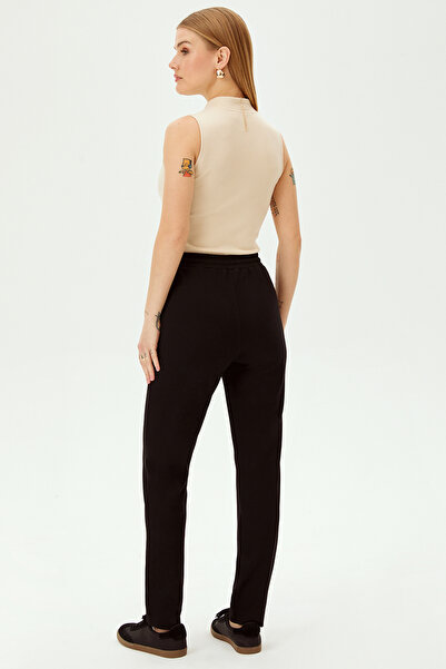 Allyco Beli Lastikli Boru Paça Rahat Kalıp Örme Pantolon