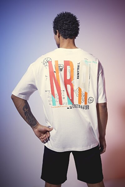 DeFacto Fit Nba Wordmark Oversize Geniş Kalıp Bisiklet Yaka Kısa Kollu Tişört A1891ax24sm