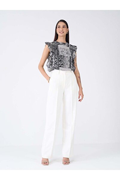 Salt Attire Round Neck Stylish Women's Top Elegant Versatile & Comfortable Casual Wear