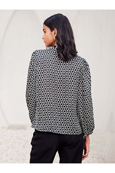 Salt Attire Tie-Up Stylish Women's Top Elegant Versatile & Comfortable Casual Wear