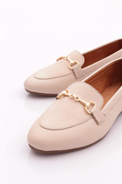 DGN 102 Women's Zenne Loafer with Metal Accessories