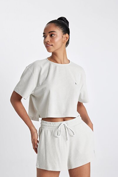 DeFacto Fit Cropped Fit Crew Neck Sportovní tričko s krátkým rukávem A9916ax24sm