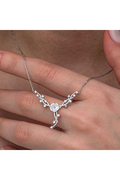 Skygo Silver Magnolia Flower Ivy Women's Necklace