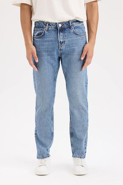 DeFacto Flat Leg Straight Fit Jean παντελόνι - Κανονική μέση B2574ax24au