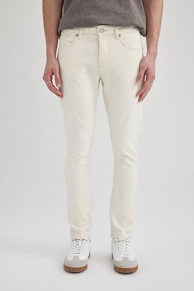 DeFacto Carlo Skinny Fit - Jeans mit normaler Taille und extra schmalem Bein C6025AX24SM