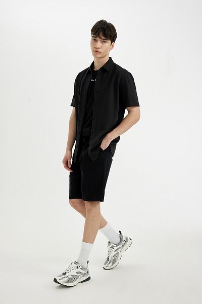 DeFacto Gabardine-Bermudashorts – Normale Passform, gerades Bein C5397ax24sm