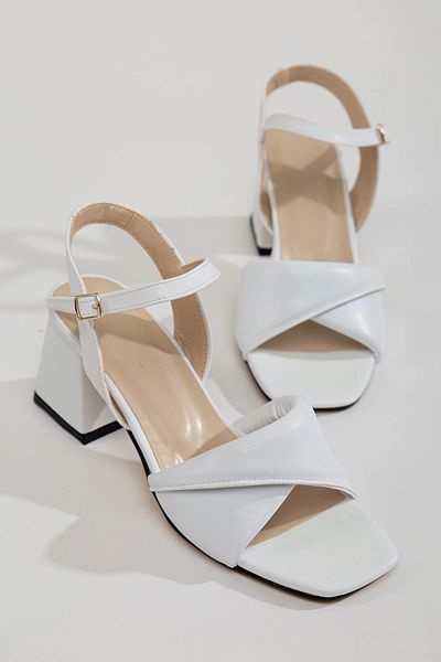 GULT Puff Women's Summer Soft Shoes White