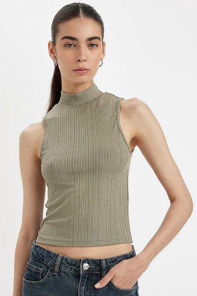 DeFacto Półgolf Slim Fit Smart Athlete - prążkowana koszulka na ramiączkach C7703Ax24Au
