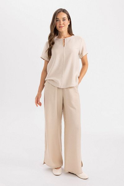 DeFacto Regular Fit Round Neck Short Sleeve Blouse C8831AX24SM
