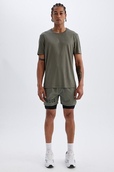 DeFacto Sport-T-Shirt mit Rundhalsausschnitt, bedruckter Passform und schmaler Passform – kurze Ärmel X6142az24au
