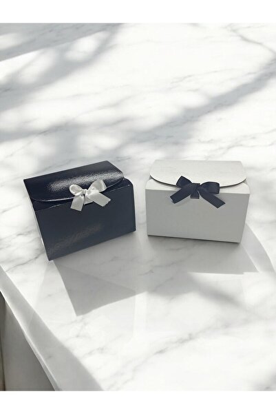 BAŞAK SİYAH BEYAZ KURDELELİ KÜÇÜK HEDİYE KUTUSU