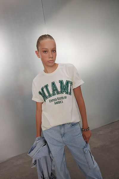 DeFacto Girl's Relax Fit Crew Neck Text Printed Short Sleeve T-Shirt C8283A824Au
