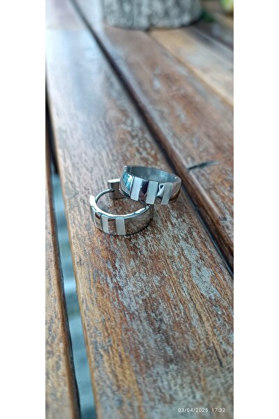 staınless steel Steel earrings with pearlescent