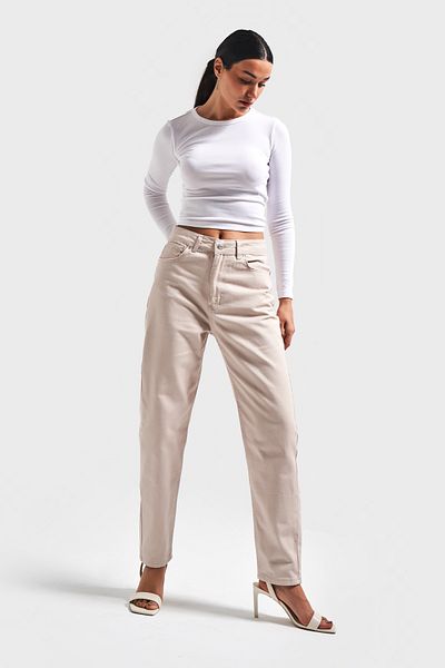 its basic Magas derekú bézs színű Mom Jean