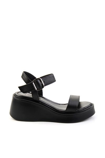 Bambi Black Leather Women's Sandals K05359032203