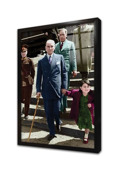 Tablosan Atatürk Ve Ülkü Hanım Çocukken Çerçeveli Cam Tablo