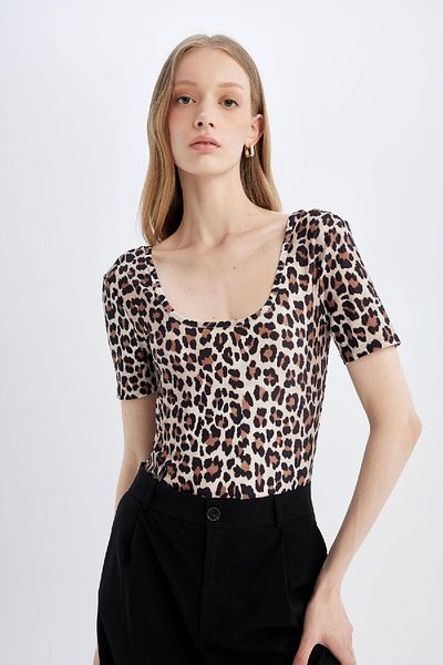DeFacto Leopard Print Slim Fit Round Neck Body - Short Sleeve with Snap D1274Ax24Sm
