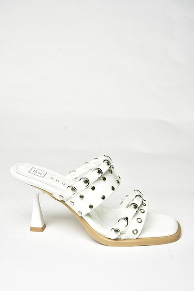 Fox Shoes U 518280408   Papuci de damă cu toc gros din piele lăcuită albă
