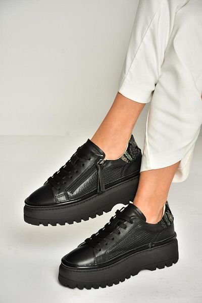 Fox Shoes U 555310203   Black Genuine Leather Thick Soled Sports Shoes Sneakers