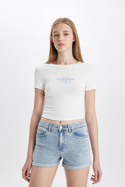 DeFacto Geripptes T-Shirt mit kurzen Ärmeln und Rundhalsausschnitt D0346ax24hs