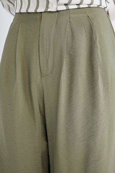 DeFacto Wide Leg Wide Loose Leg Double Pleated Basic Plain Woven Palazzo Trousers A9068Ax24Sm