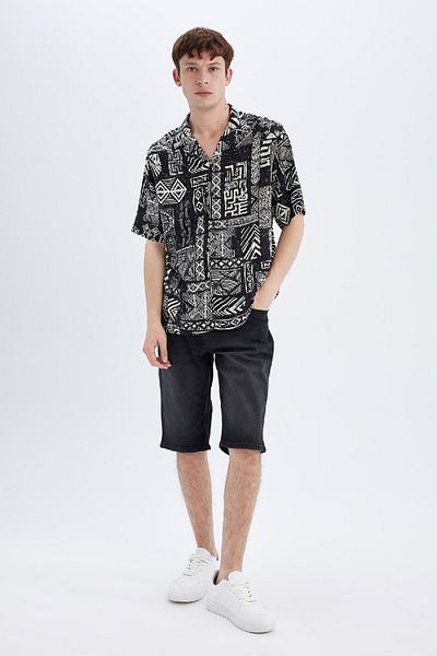 DeFacto Košile s krátkým rukávem s viskózovým vzorem Apache Collar Regular Fit – C7686Ax24Sm