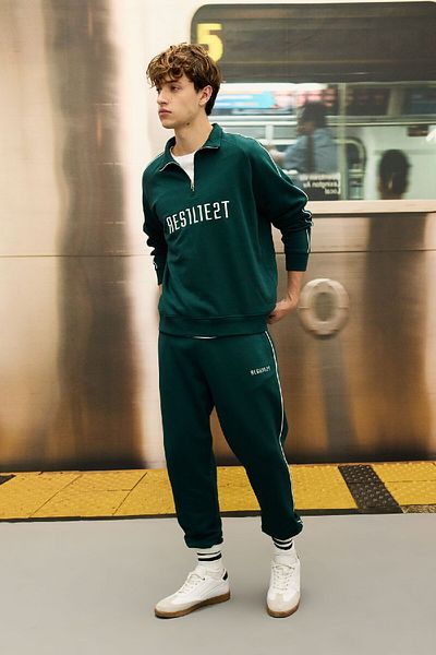 DeFacto Fleto Pocket - Printed Jogger Sweatpants, ελαστικό πόδι μέσης - D2025AX24WN