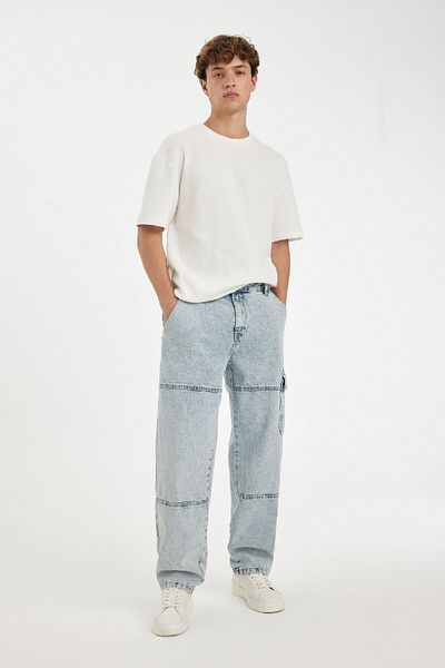 DeFacto Wide Leg Jeans - Regular Waist, Wide Leg Fit D2214AX24SM
