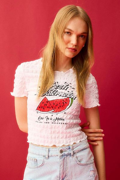 DeFacto Cool T-shirt με στάμπα με λαιμόκοψη - κοντό μανίκι, τοποθετημένο D2617AX24SM