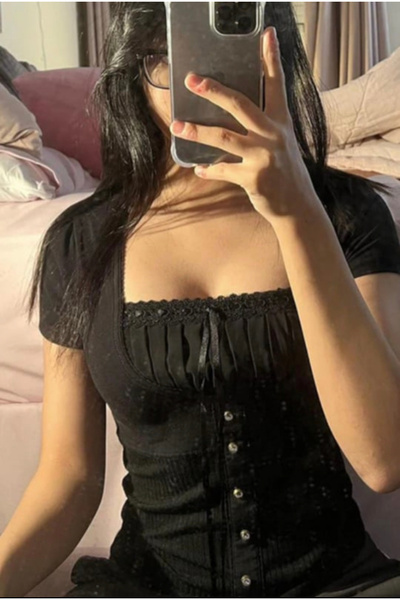 Köstebek Δαντελένια μπλούζα με λεπτομέρεια από κουμπιά και κορδέλα