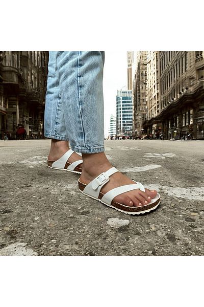 COMFORT OF PANTOFOLE White Women's Cross Flip Flops