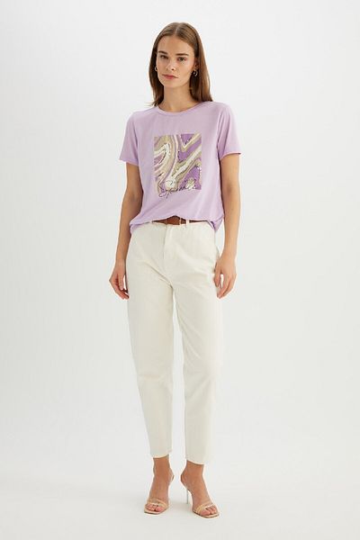 DeFacto Bedrucktes Kurzarm-T-Shirt mit normaler Passform und Rundhalsausschnitt D1919AX24SM
